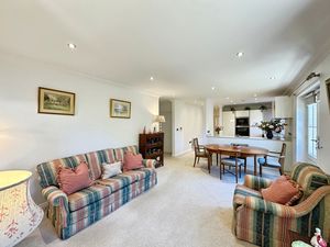 Photo 13- click for photo gallery